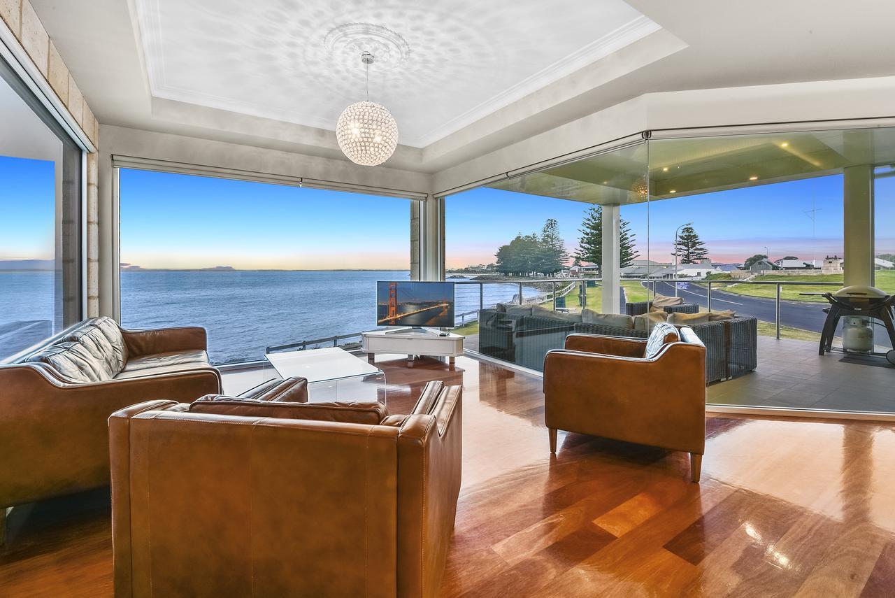 Aloha Waterfront Properties Роб Екстер'єр фото